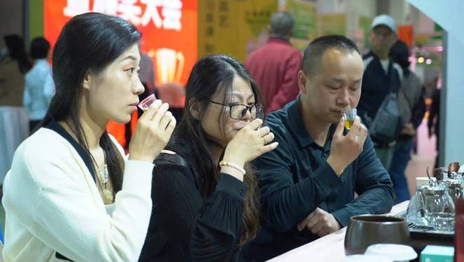 PG电子平台2024年在上海国际茶博会受追捧的名茶品牌价值已达4973亿元！(图5)