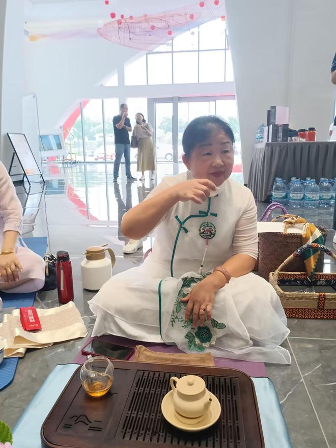 五月茶韵香共品花湖红——2024国际茶日湖北鄂州分会场开幕(图10)