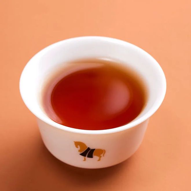 PG电子网站“茶中贵族”vs“茶中茅台”谁更有实力？爱茶的人喝完都真香了……(图8)