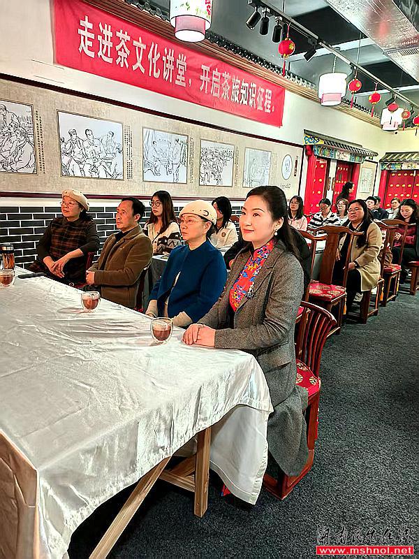 PG电子网站湖南益阳茶文化讲坛彭先泽与安化黑茶：历史长河中的一盏明灯(图2)