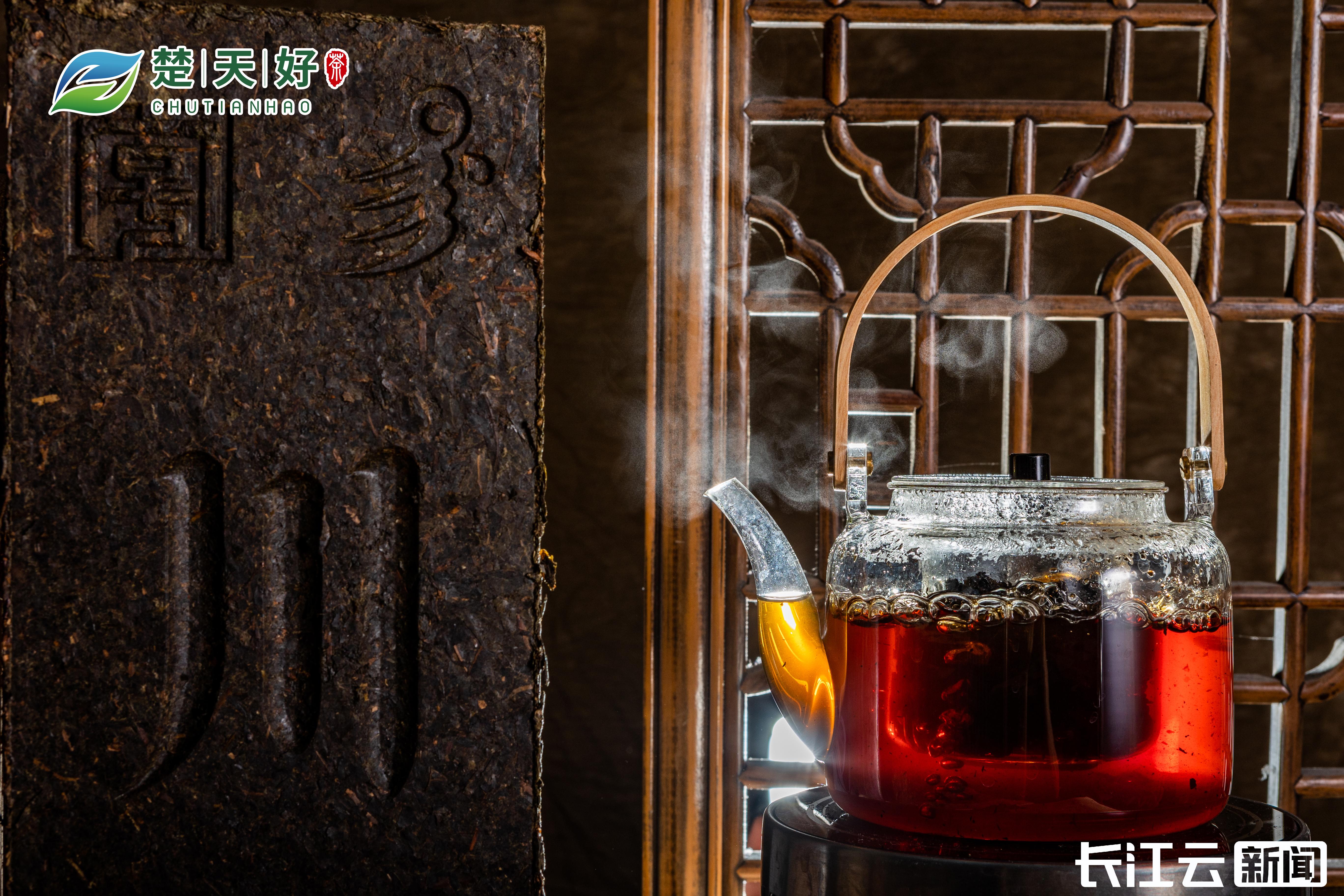 一块茶砖拍出500万！百年老茶香飘世界(图4)