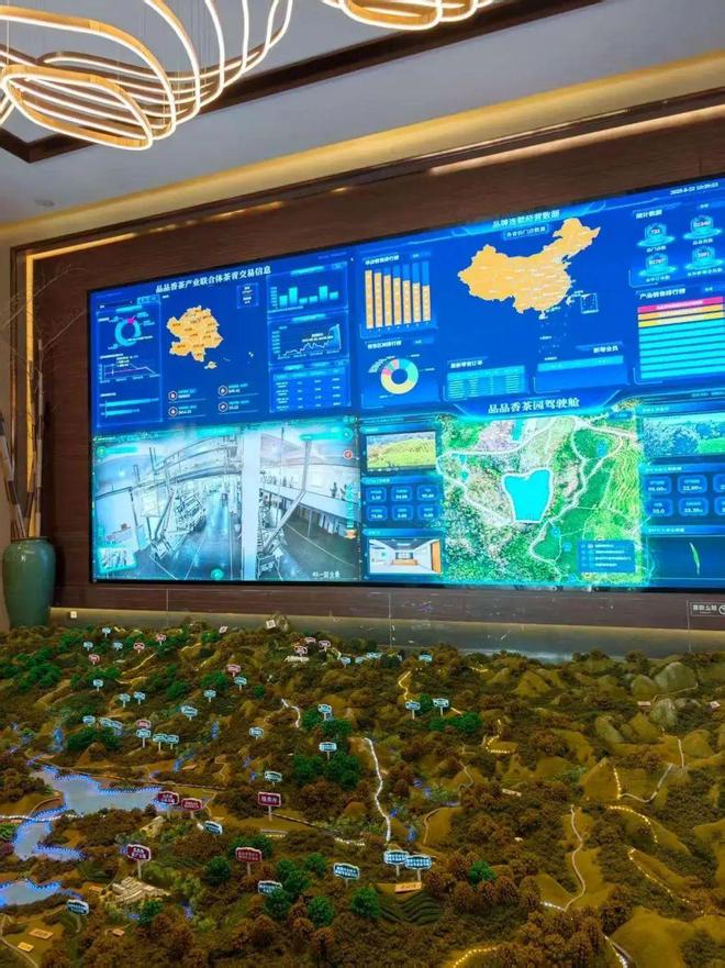 PG平台单场直播狂卖500万元！它靠什么把年轻人拿捏了？(图1)