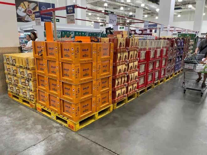 PG平台单场直播狂卖500万元！它靠什么把年轻人拿捏了？(图3)