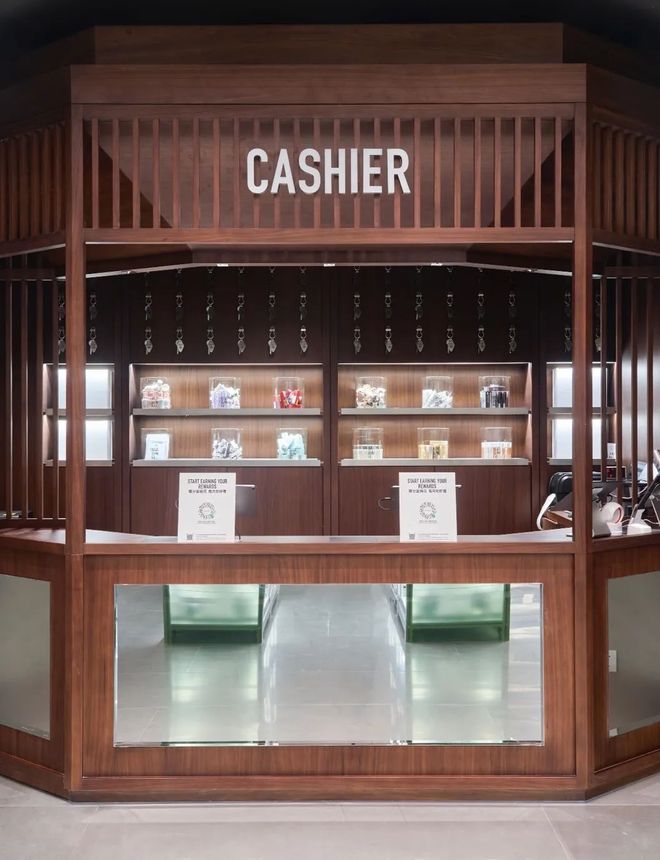 PG平台品牌热点喜茶与Chiikawa的联名卖爆了、話梅造了家「邮局」、天猫健康打通新品「外种内收」新链路…(图2)