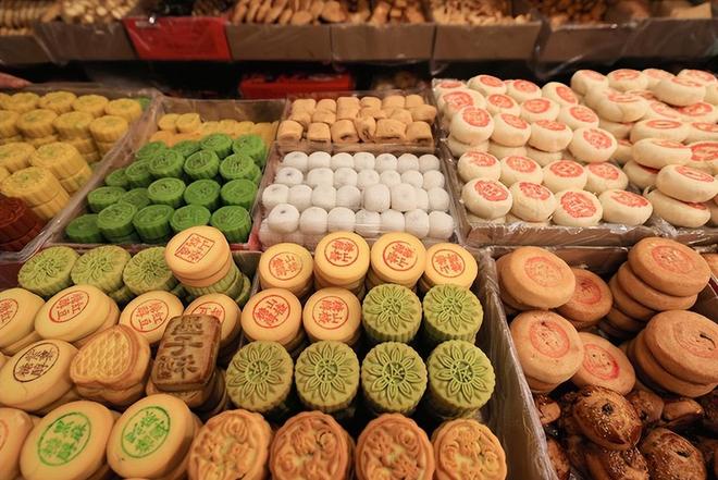 月饼销量暴跌2万吨!消费者说出其中的实情月饼不如送茶叶实在(图1)
