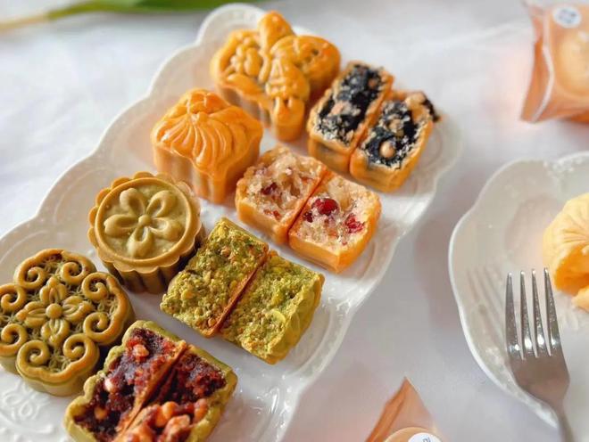 月饼销量暴跌2万吨!消费者说出其中的实情月饼不如送茶叶实在(图4)