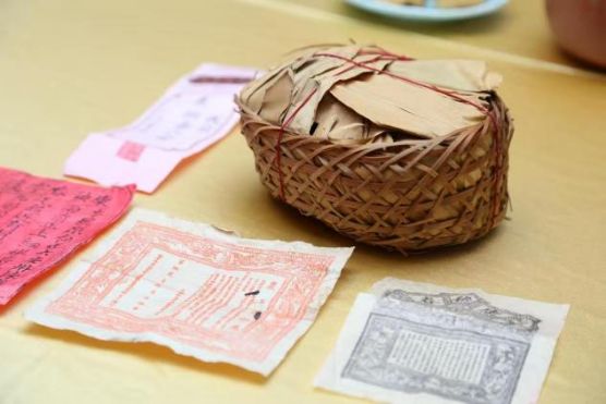 PG电子平台月满华诞茶香情浓:一盏祁门安茶里的家国团圆(图7)