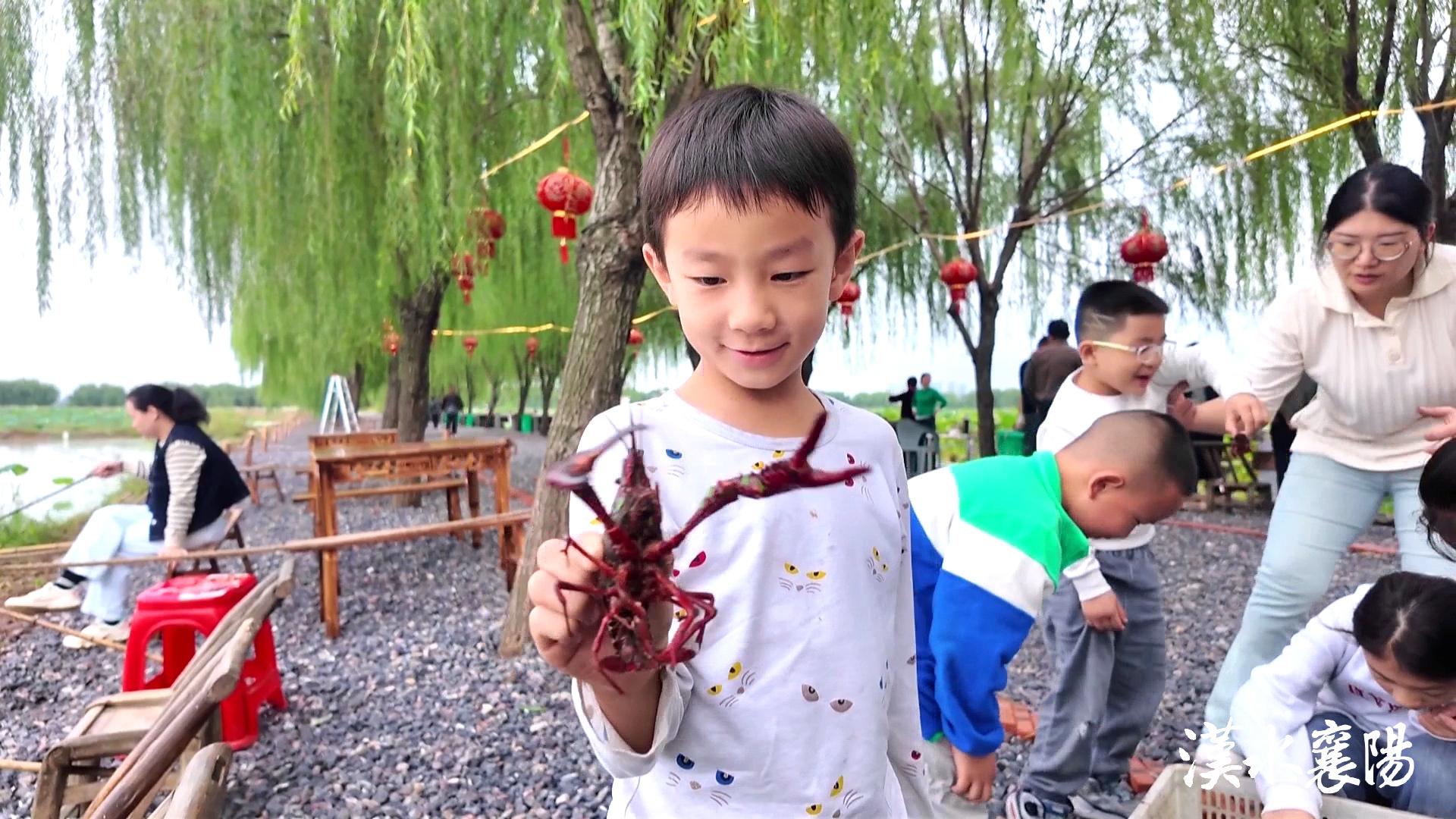 PG平台环境蝶变引产业千年茶乡酿新香(图3)