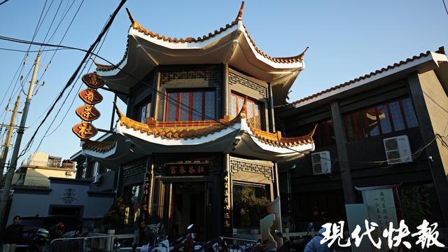 PG电子网站读城｜种花起家你喜欢的富春今年140岁(图1)