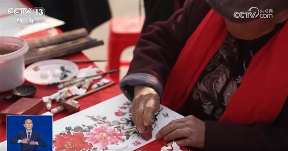 PG电子网站传统民俗与现代潮流碰撞“撬动”文旅消费新场景“国潮+非遗”点亮假期(图11)