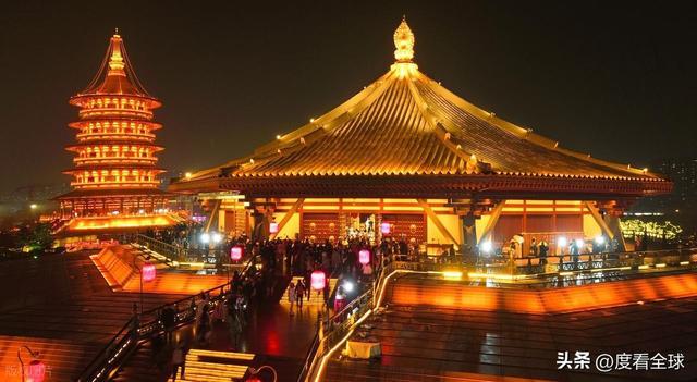 PG平台元旦夜的洛阳：千年宫阙下的汉服潮藏着古都文旅的破圈密码！(图11)