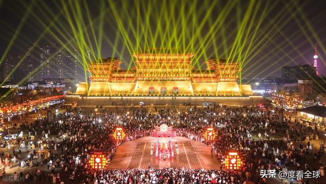 PG平台元旦夜的洛阳：千年宫阙下的汉服潮藏着古都文旅的破圈密码！(图3)