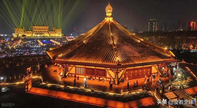 PG平台元旦夜的洛阳：千年宫阙下的汉服潮藏着古都文旅的破圈密码！(图8)