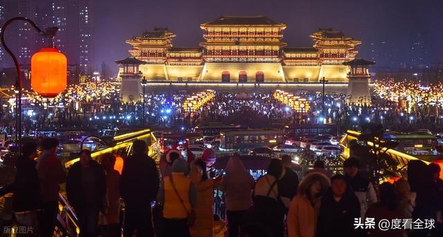 PG平台元旦夜的洛阳：千年宫阙下的汉服潮藏着古都文旅的破圈密码！(图12)