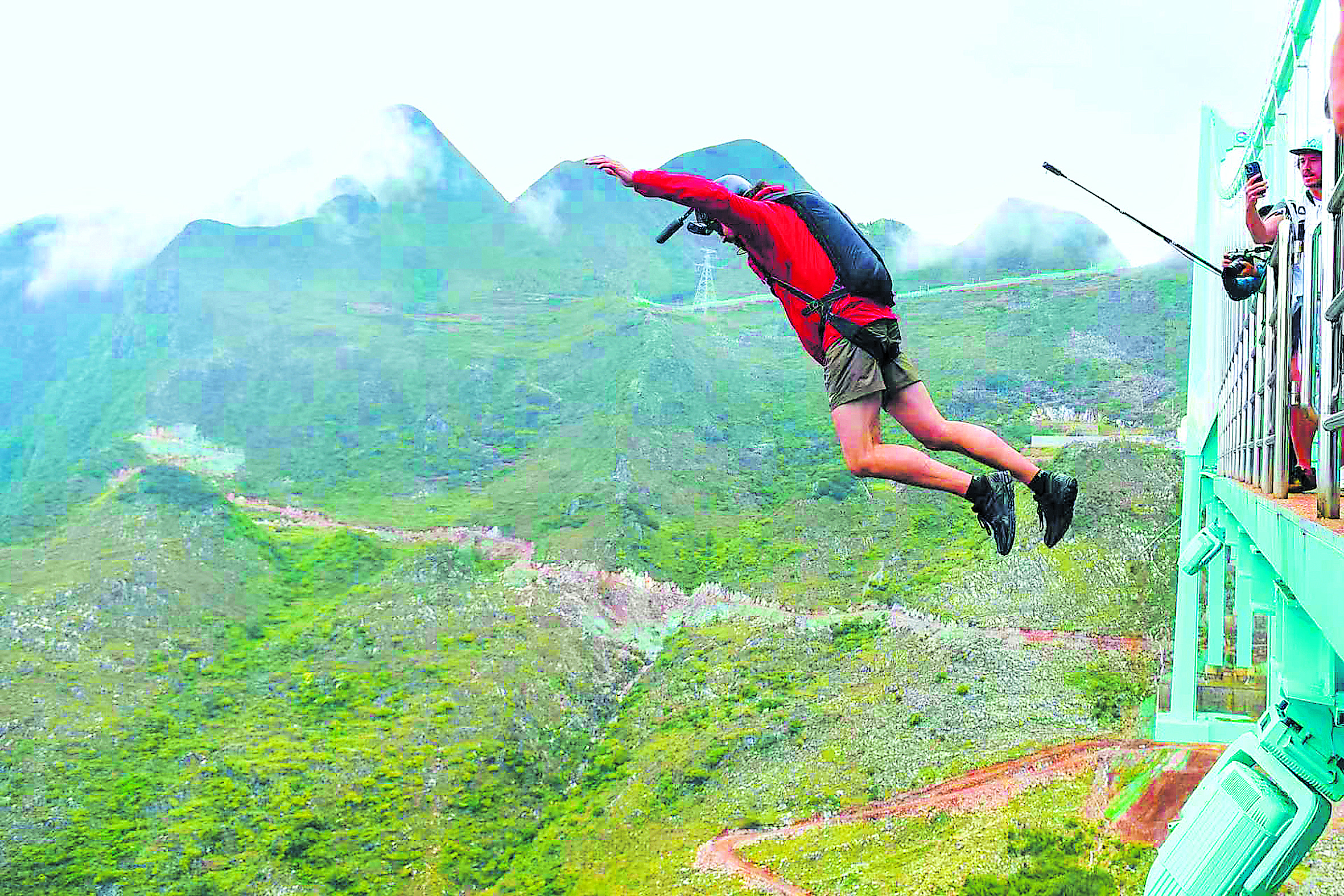 惠黔力推产业集群化发展两年实施特色产业提升项目60个(图11)