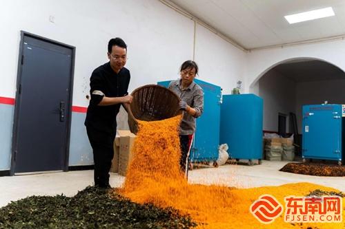 PG电子平台浦城：丹桂馥郁以花入茶(图2)