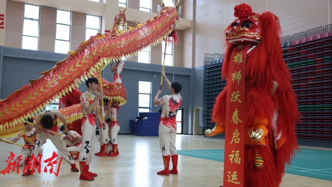 一万份汤圆免费炫！湖南高校节日氛围感拉满(图2)