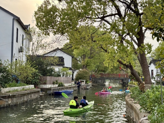 PG电子平台“乡”遇魔都｜网红滤镜之外走进岑卜“新村民”的乡野日常(图9)